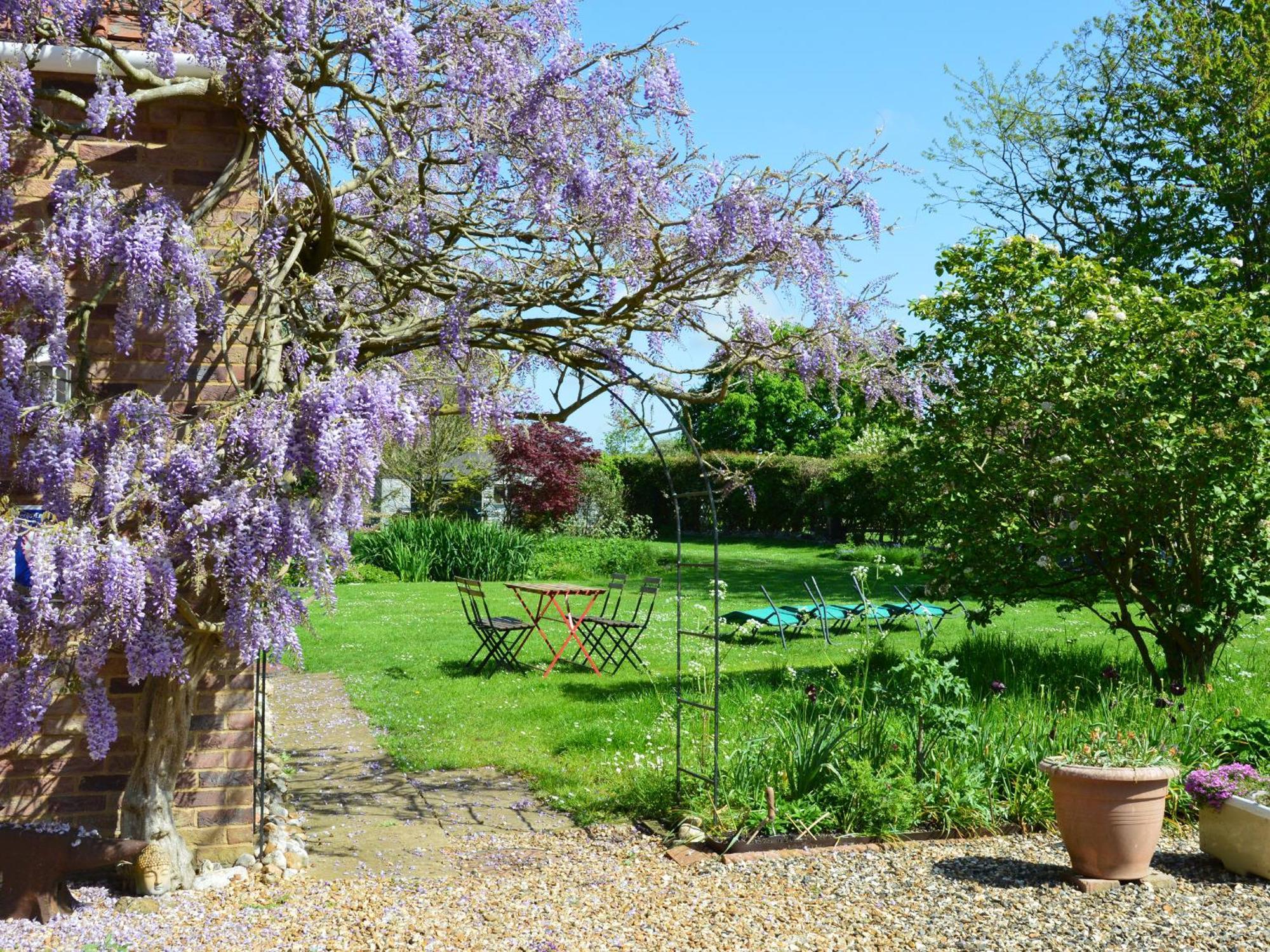 Wisteria Cottage Gayton  Esterno foto